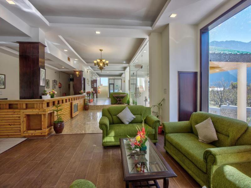 The Katoch Grand Resort مايالي المظهر الخارجي الصورة