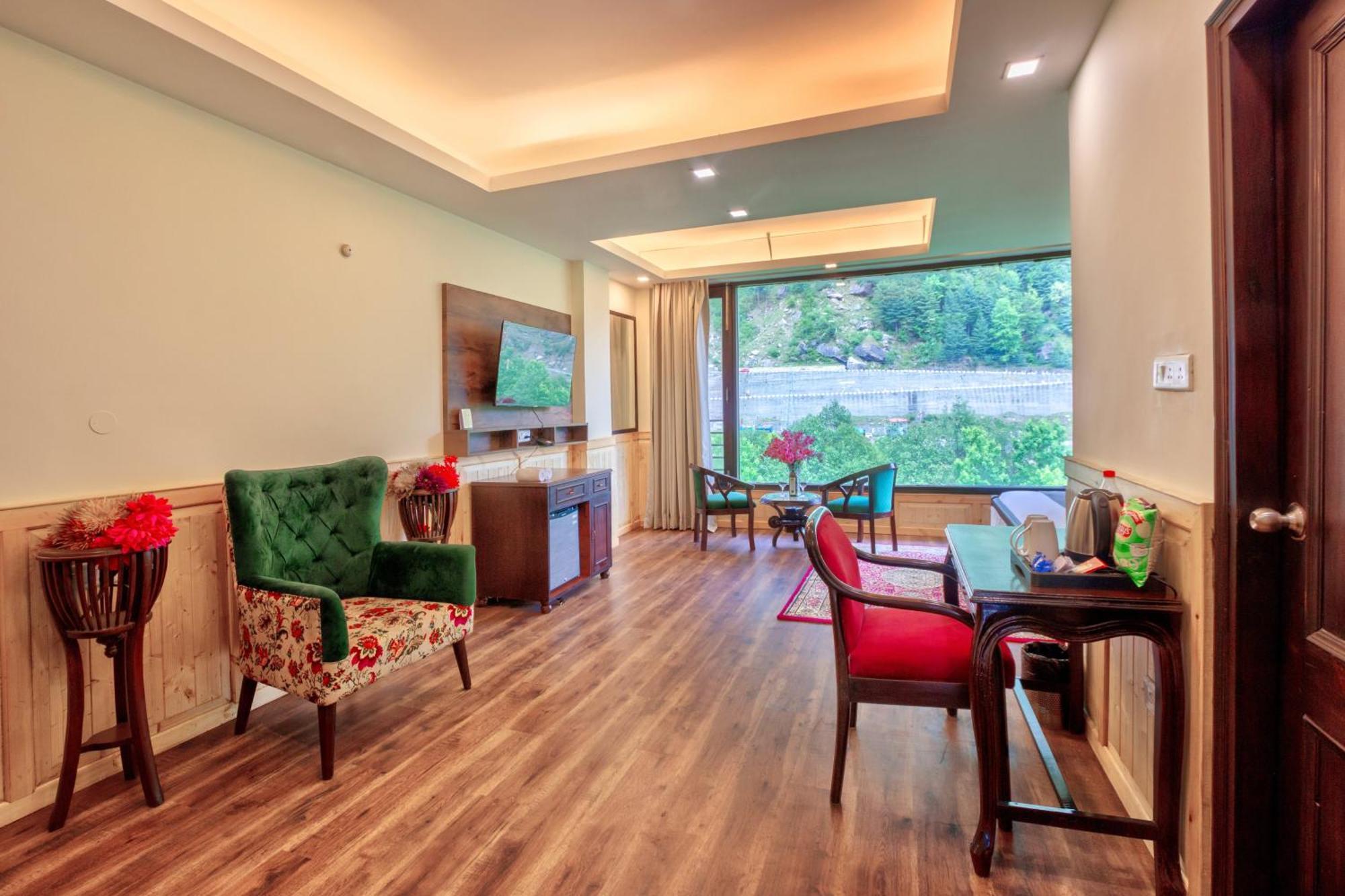 The Katoch Grand Resort مايالي المظهر الخارجي الصورة